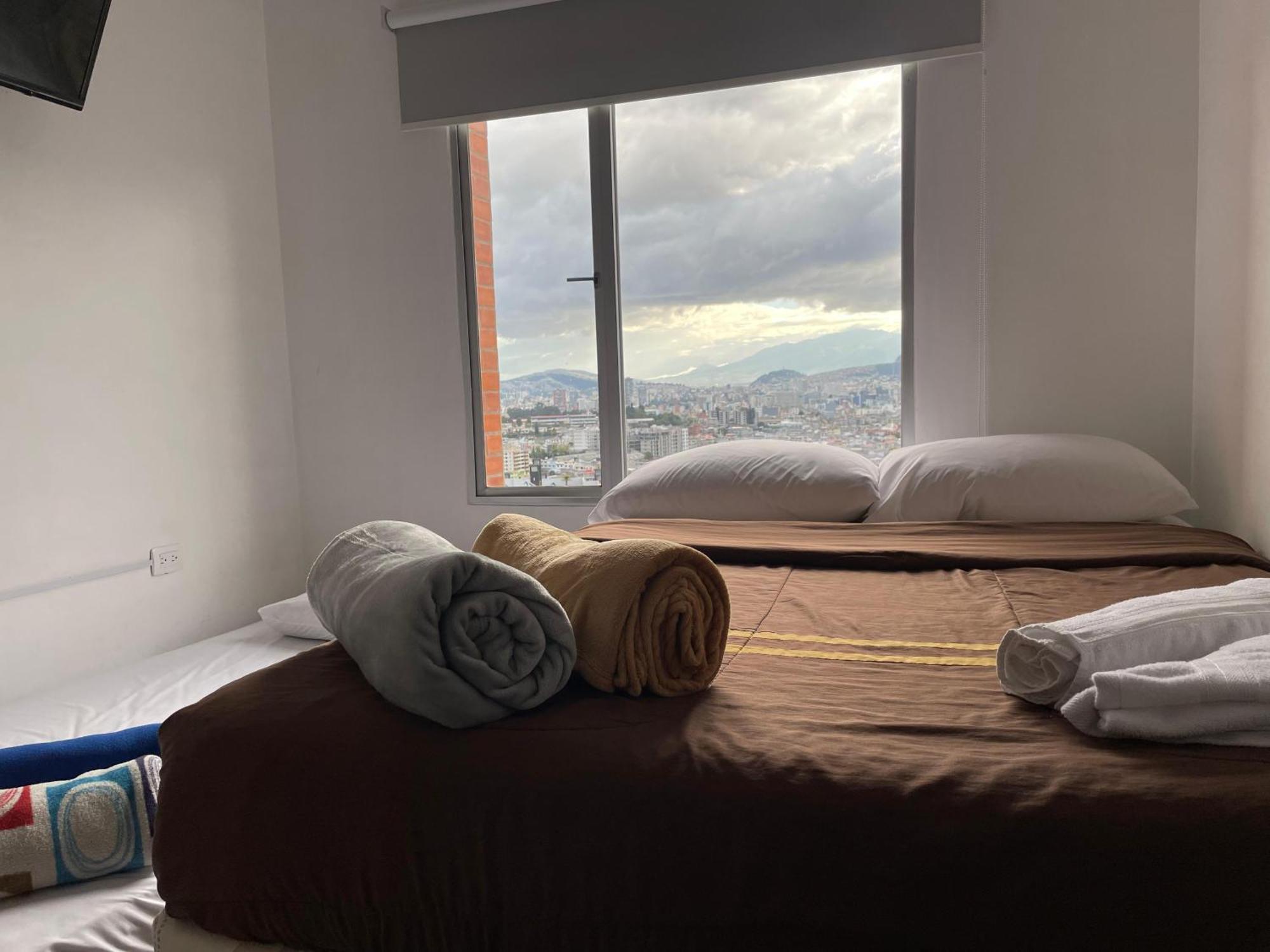Departamento Con Vista Al Cotopaxi Y A La Ciudad Linka Apartment *